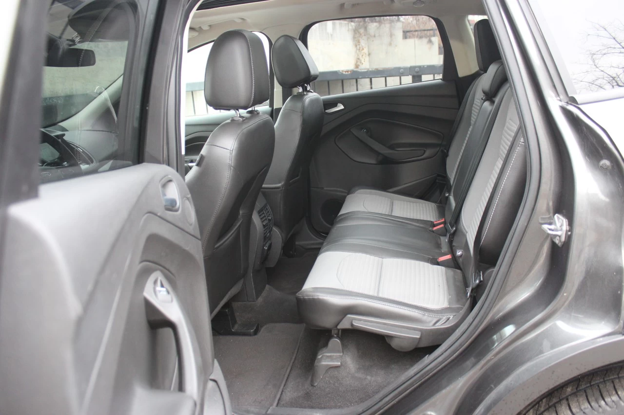 2017 Ford Escape Titanium Image principale