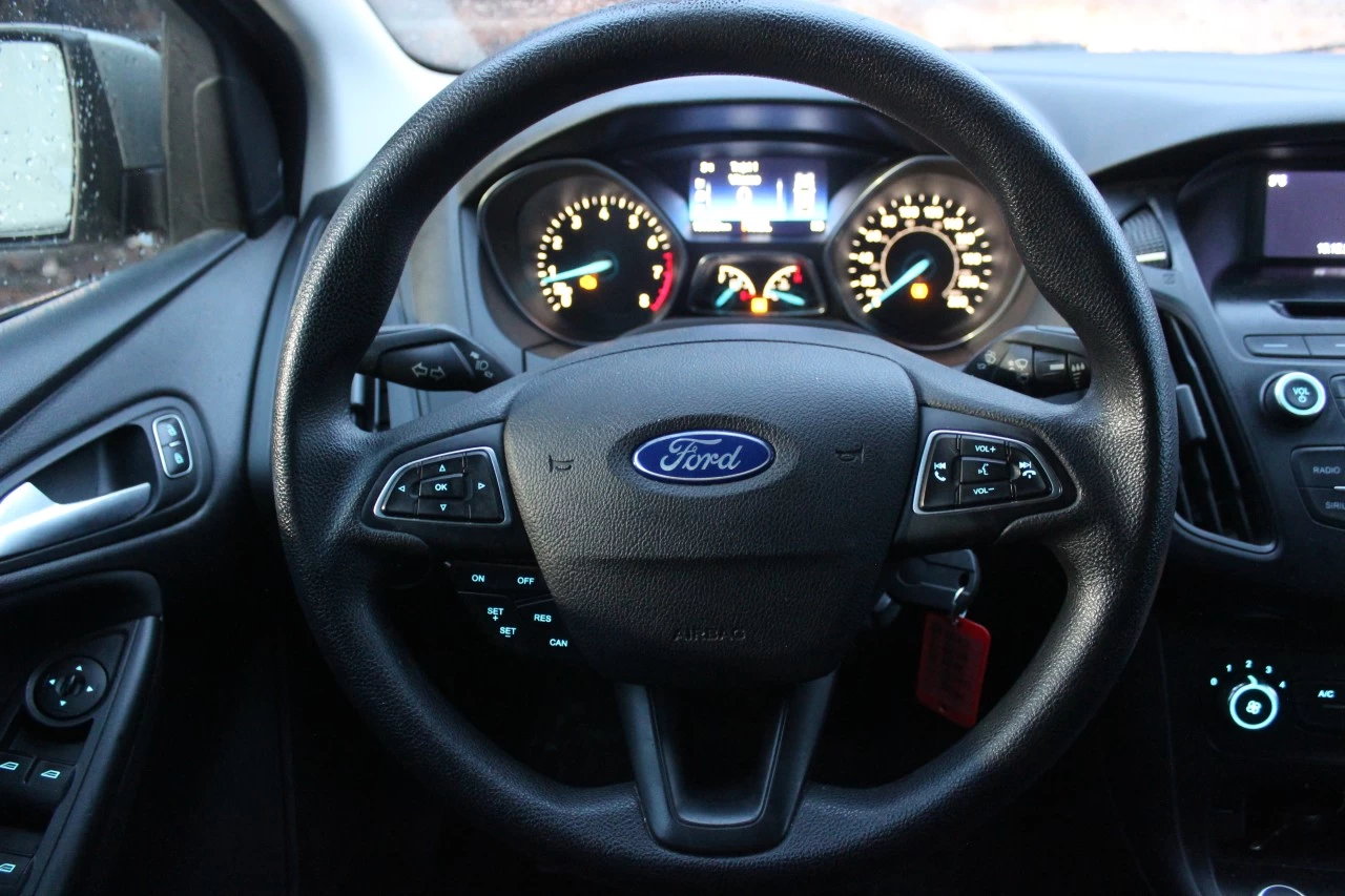 2016 Ford Focus SE Image principale