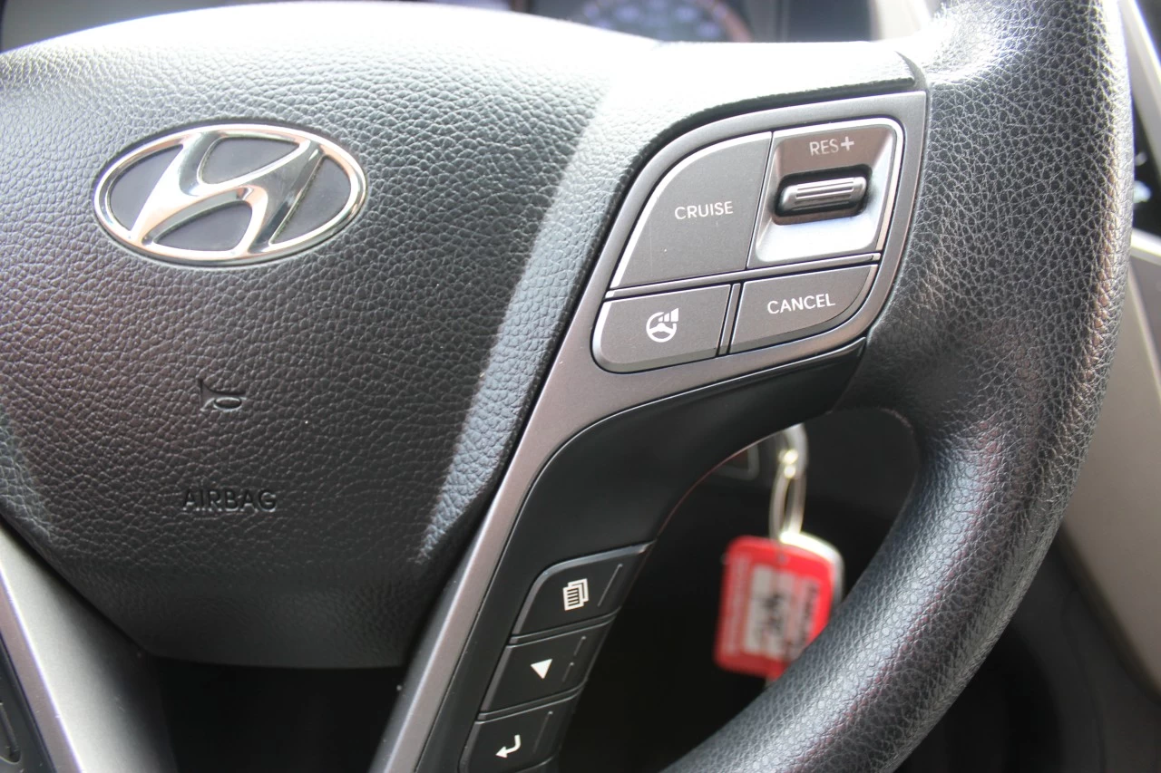 2013 Hyundai Santa Fe FWD 4dr 2.4L Auto Main Image