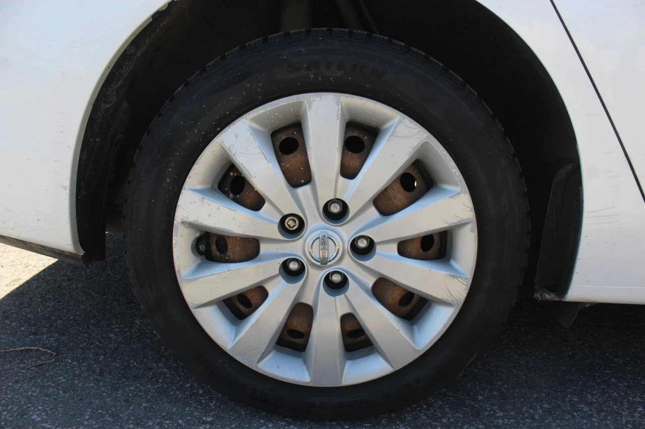 2017 Nissan Sentra SV Main Image