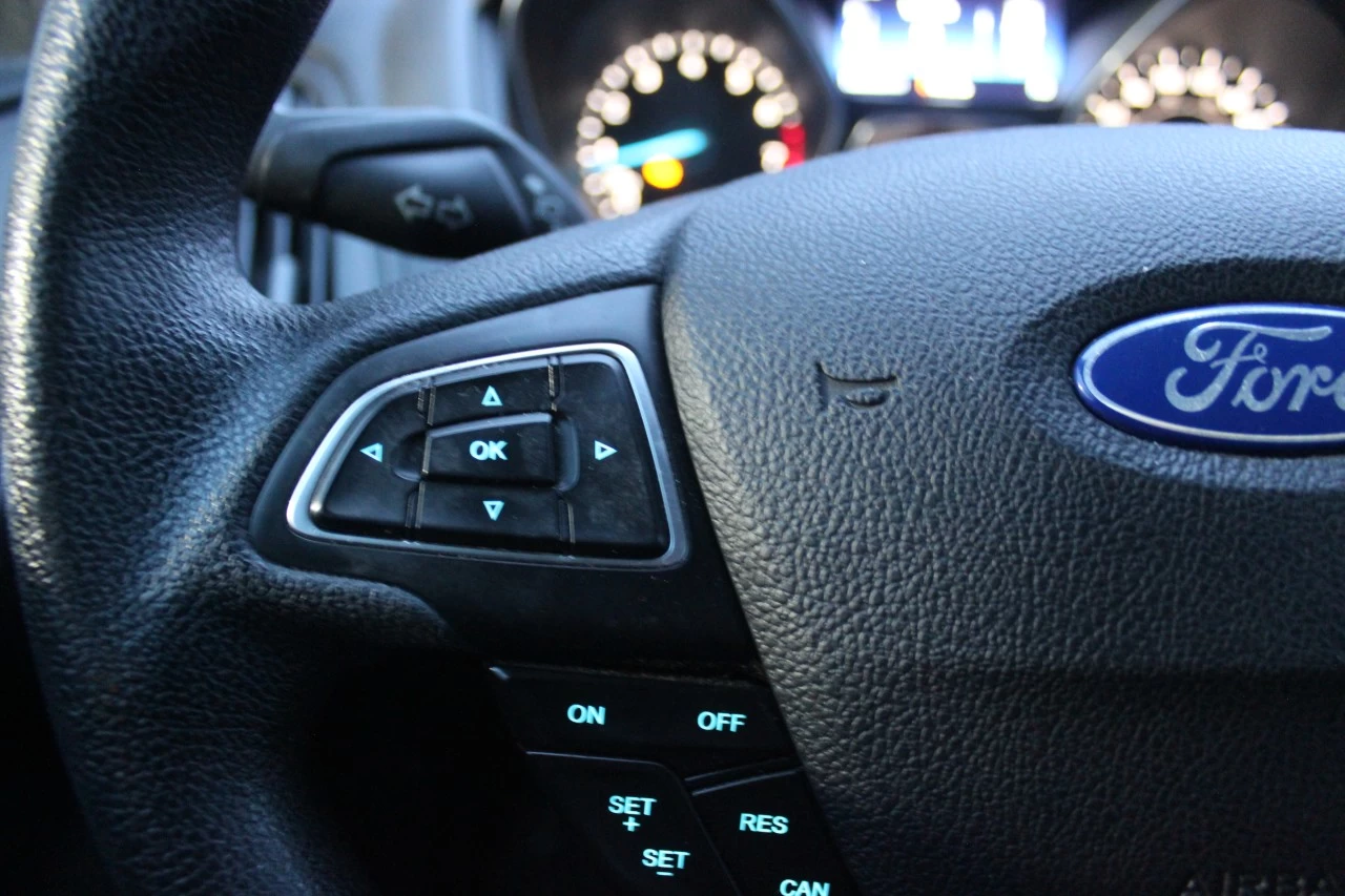 2016 Ford Focus SE Image principale