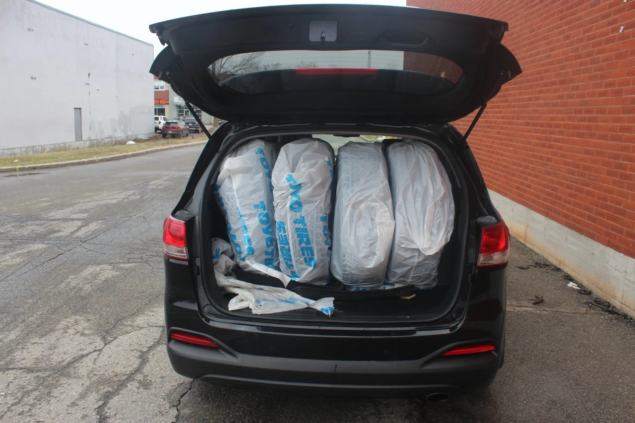 2016 Kia Sorento 3.3L LX+ Main Image