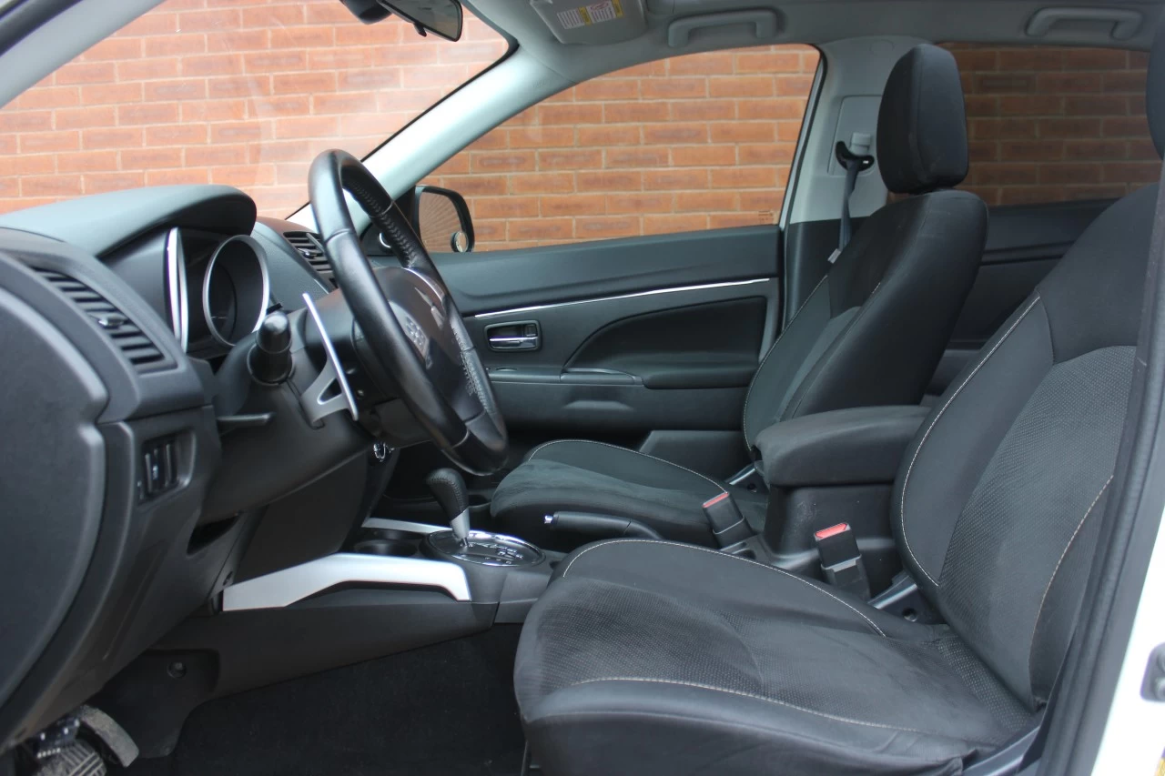 2013 Mitsubishi RVR GT Main Image