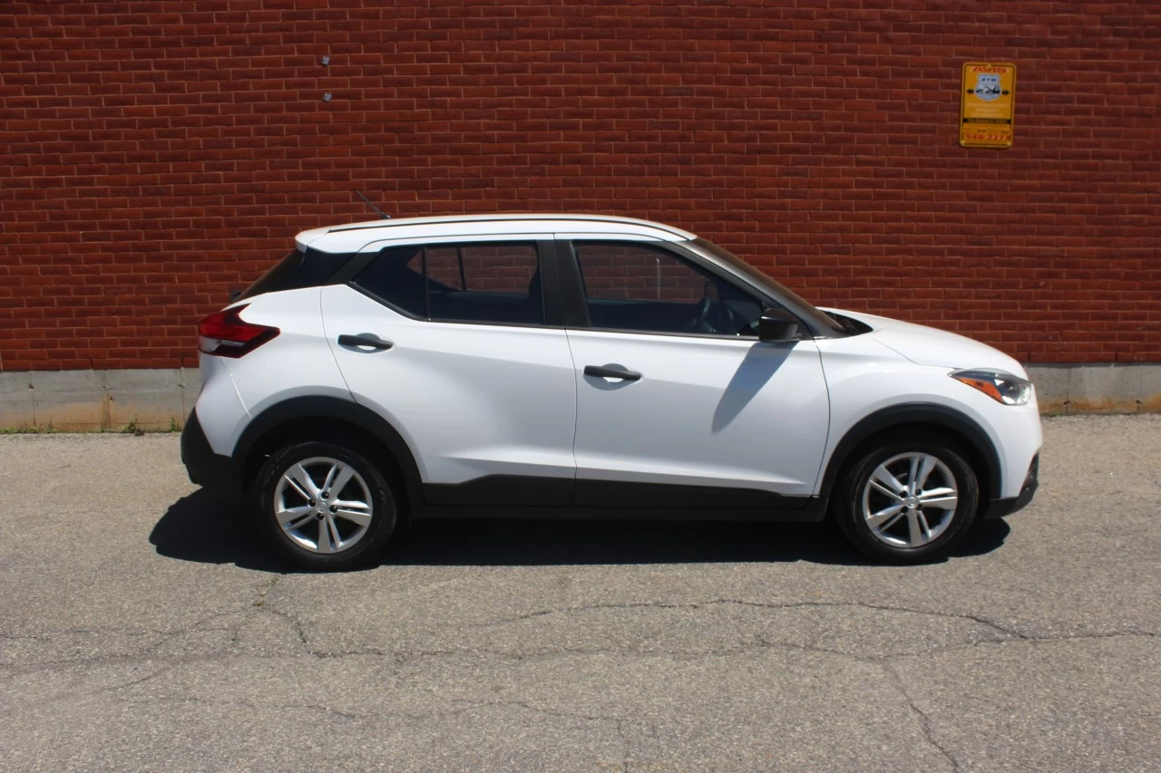 2019 Nissan Kicks S/SV/SR Main Image
