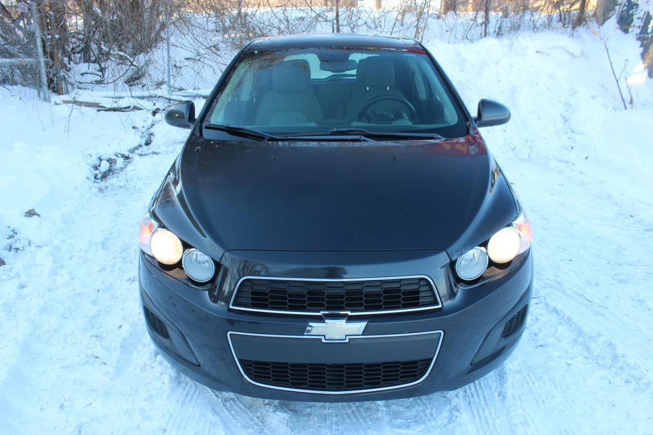 2013 Chevrolet Sonic LS Image principale
