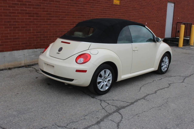 Volkswagen New Beetle Convertible Comfortline 2009