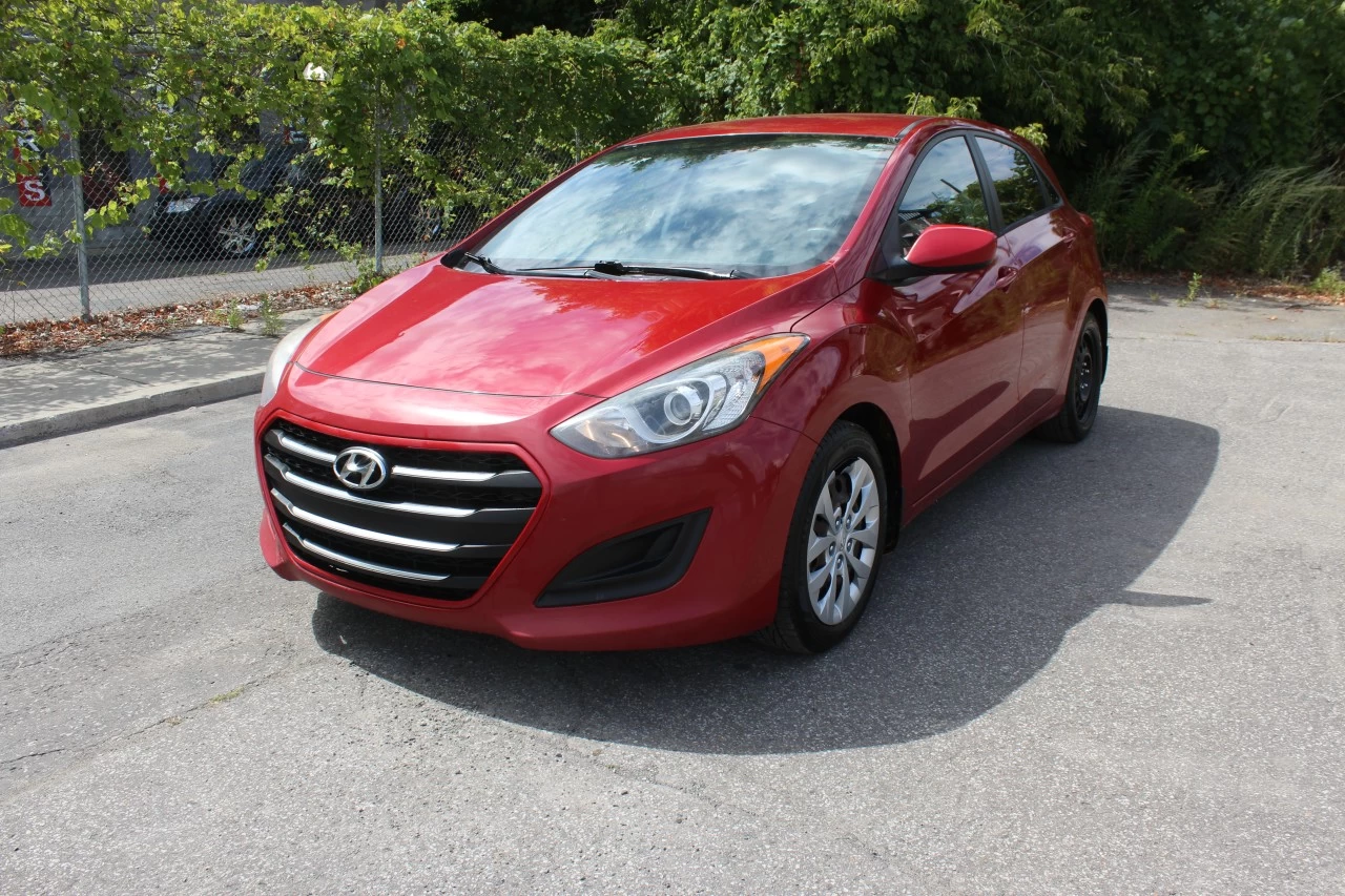 2016 Hyundai Elantra GT GL Image principale