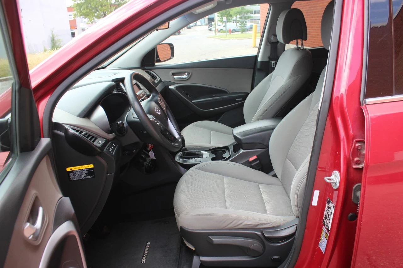 2013 Hyundai Santa Fe FWD 4dr 2.4L Auto Main Image