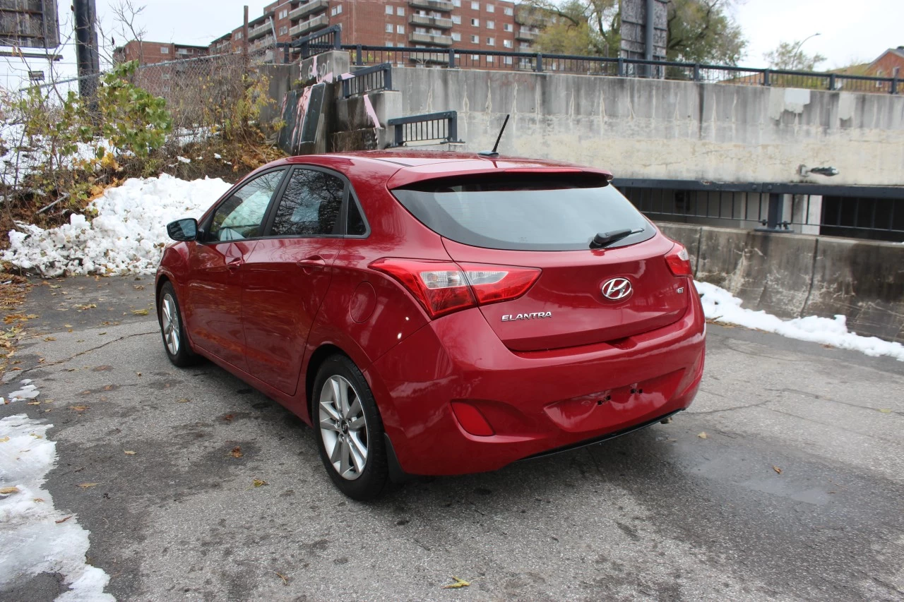2016 Hyundai Elantra GT GL Image principale