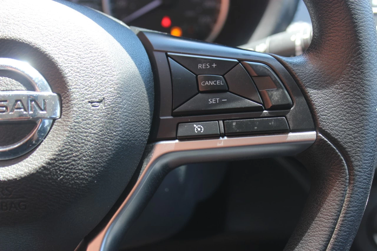 2019 Nissan Kicks S/SV/SR Main Image