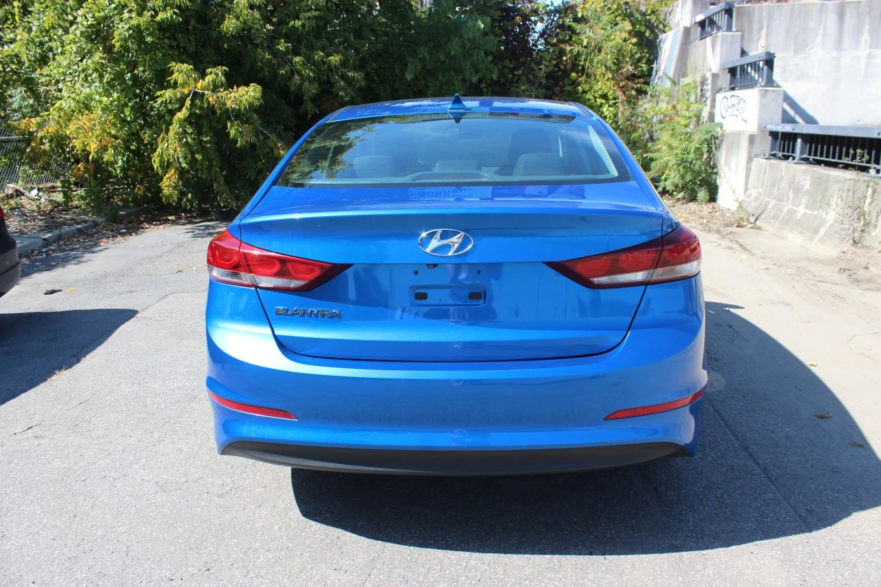 2017 Hyundai Elantra GL Main Image