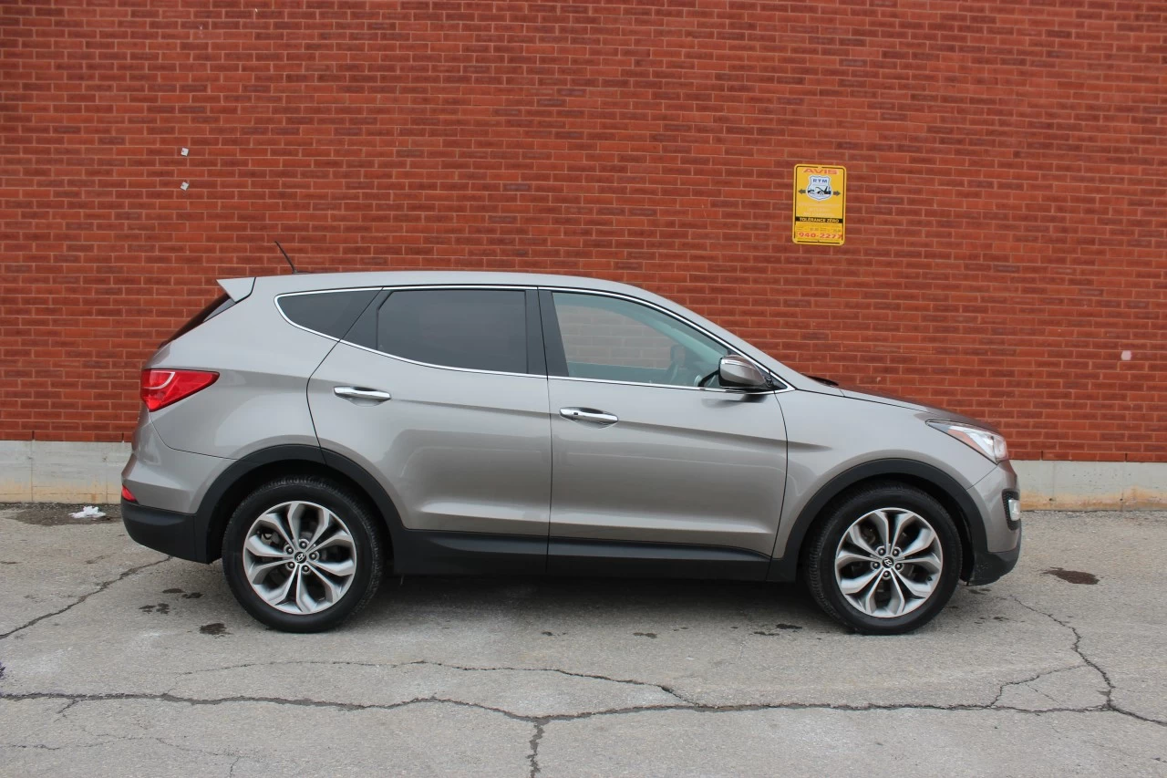 2013 Hyundai Santa Fe SE Image principale