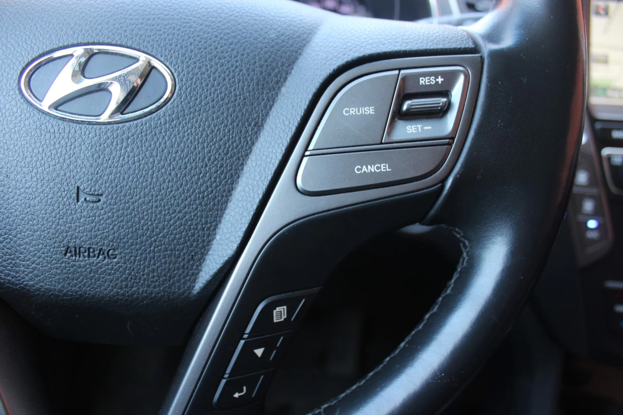 2017 Hyundai Santa Fe XL Limited Main Image