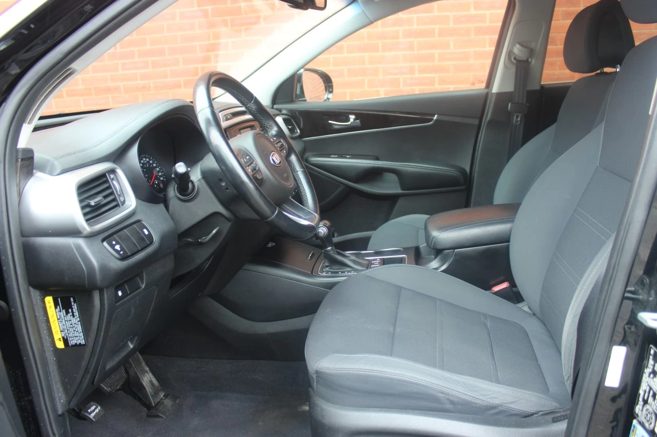 2016 Kia Sorento 3.3L LX+ Main Image