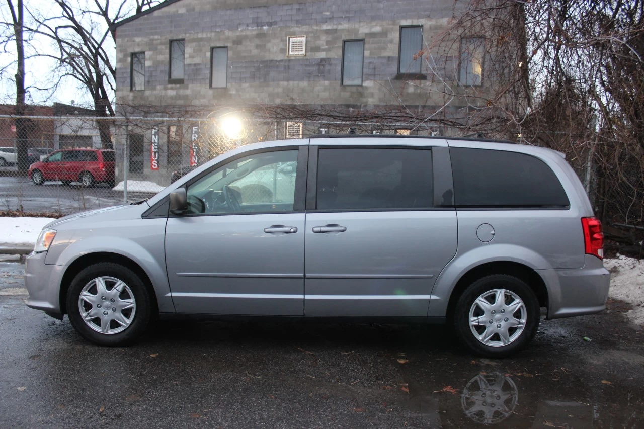 2016 Dodge Grand Caravan SXT Image principale