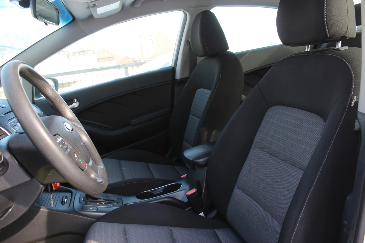 2015 Kia Forte LX Image principale