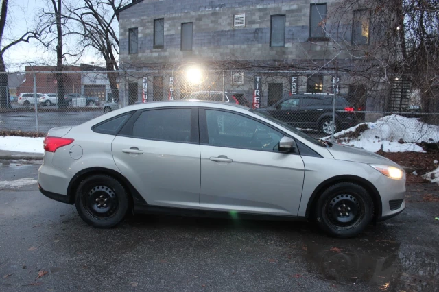 Ford Focus SE 2016