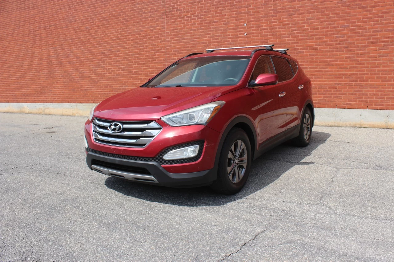 2013 Hyundai Santa Fe FWD 4dr 2.4L Auto Main Image