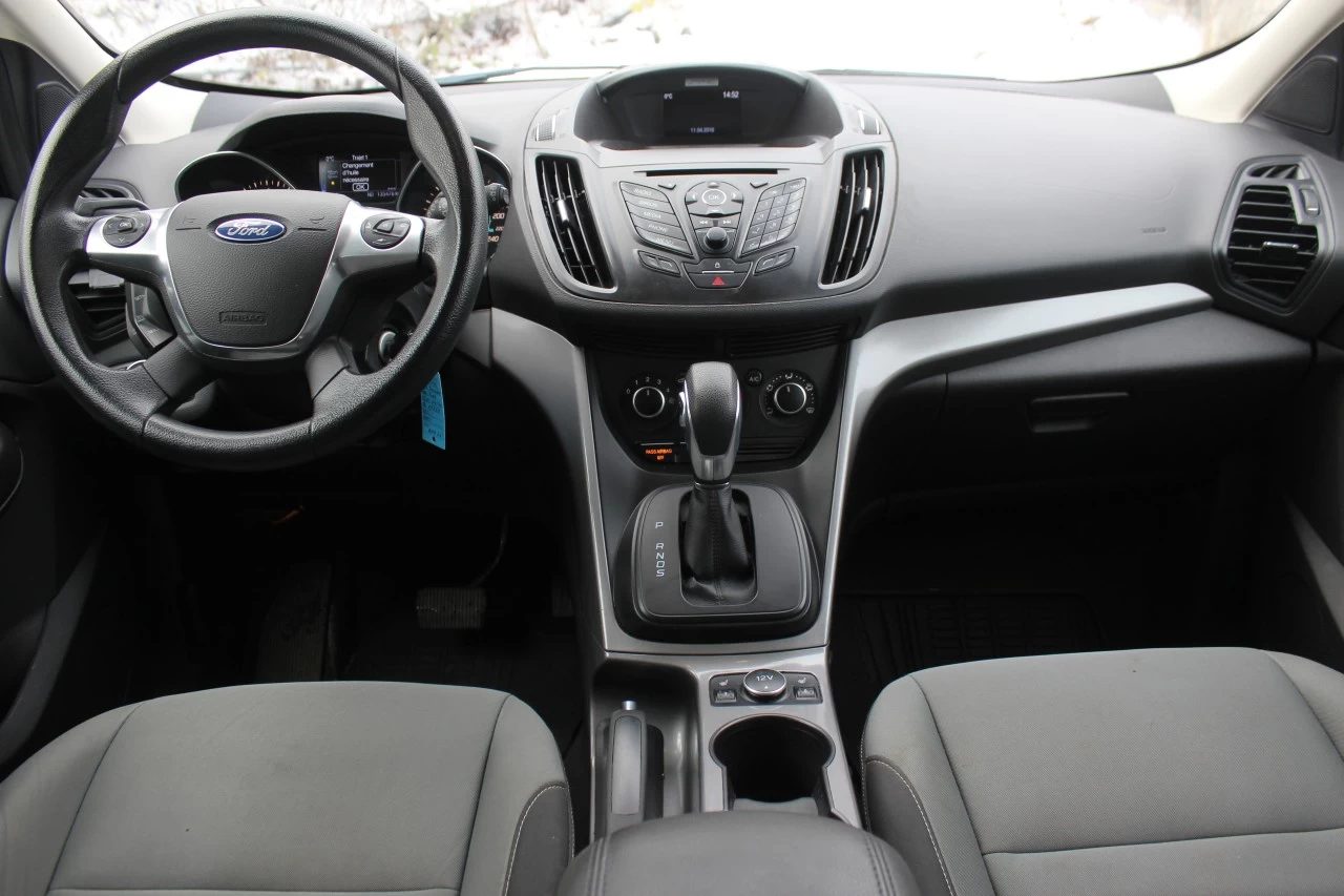 2016 Ford Escape SE Image principale