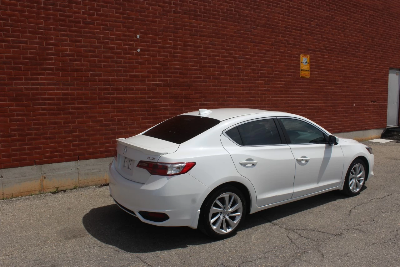 2016 Acura ILX Pkg Main Image