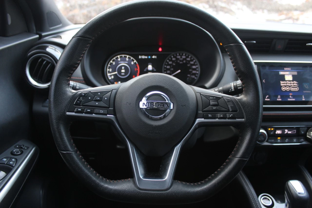 2019 Nissan Kicks SR Image principale