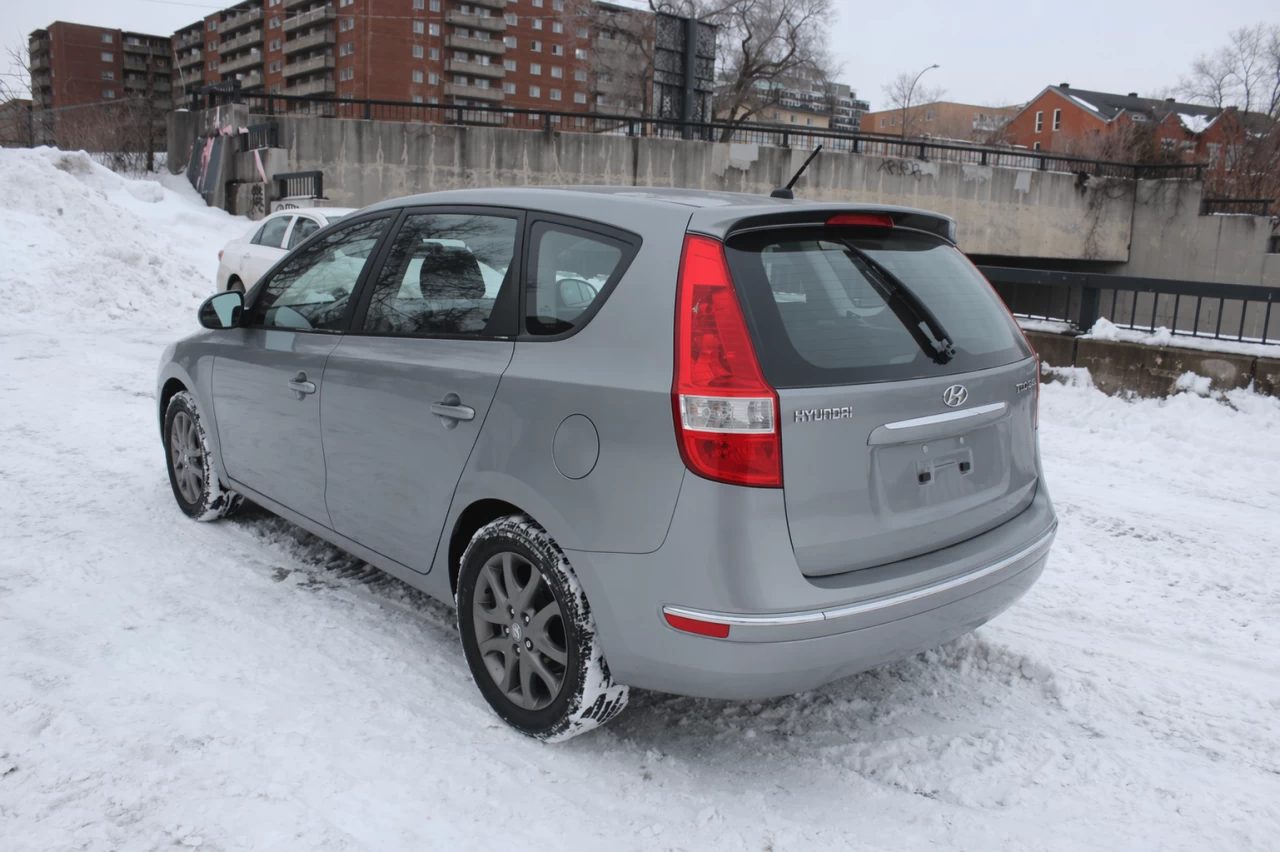 2012 Hyundai Elantra GLS Main Image