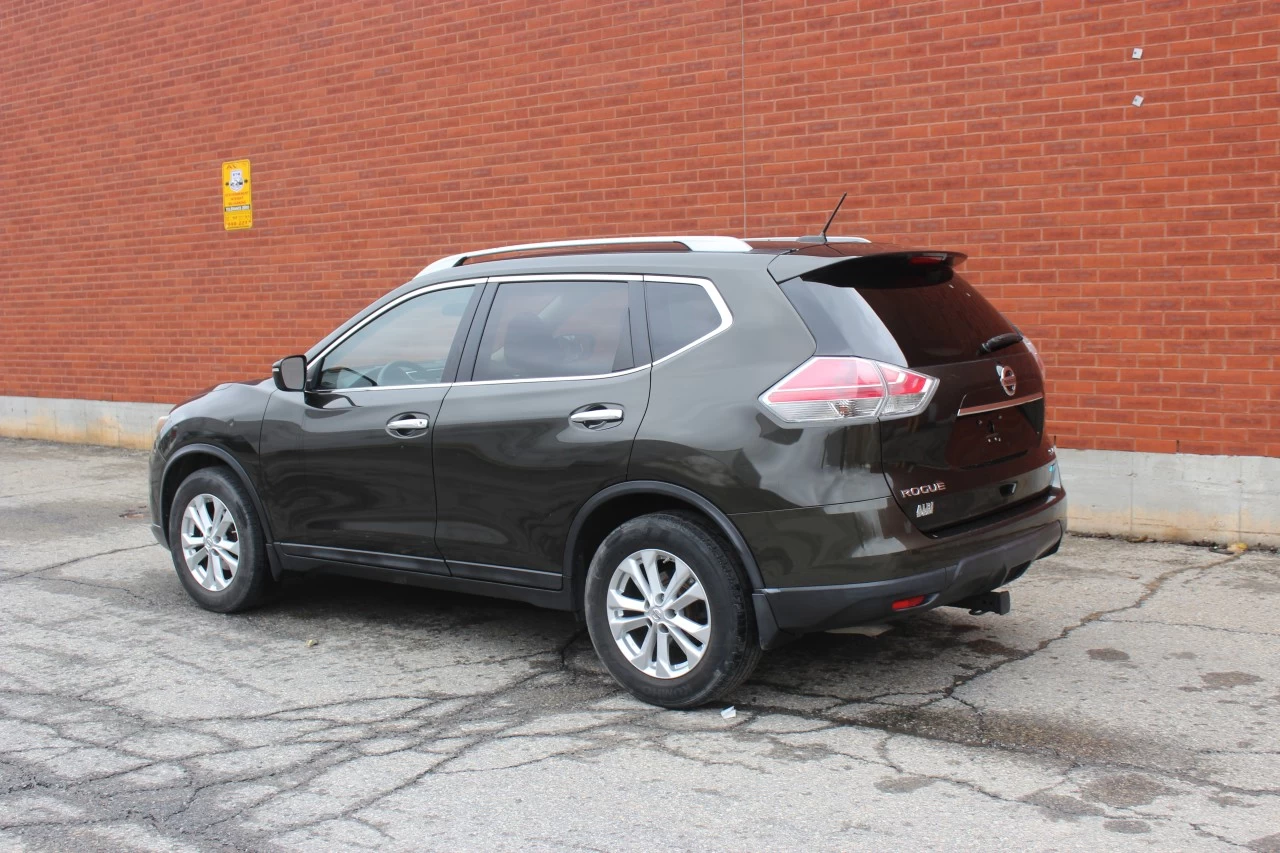 2014 Nissan Rogue S/SV Image principale