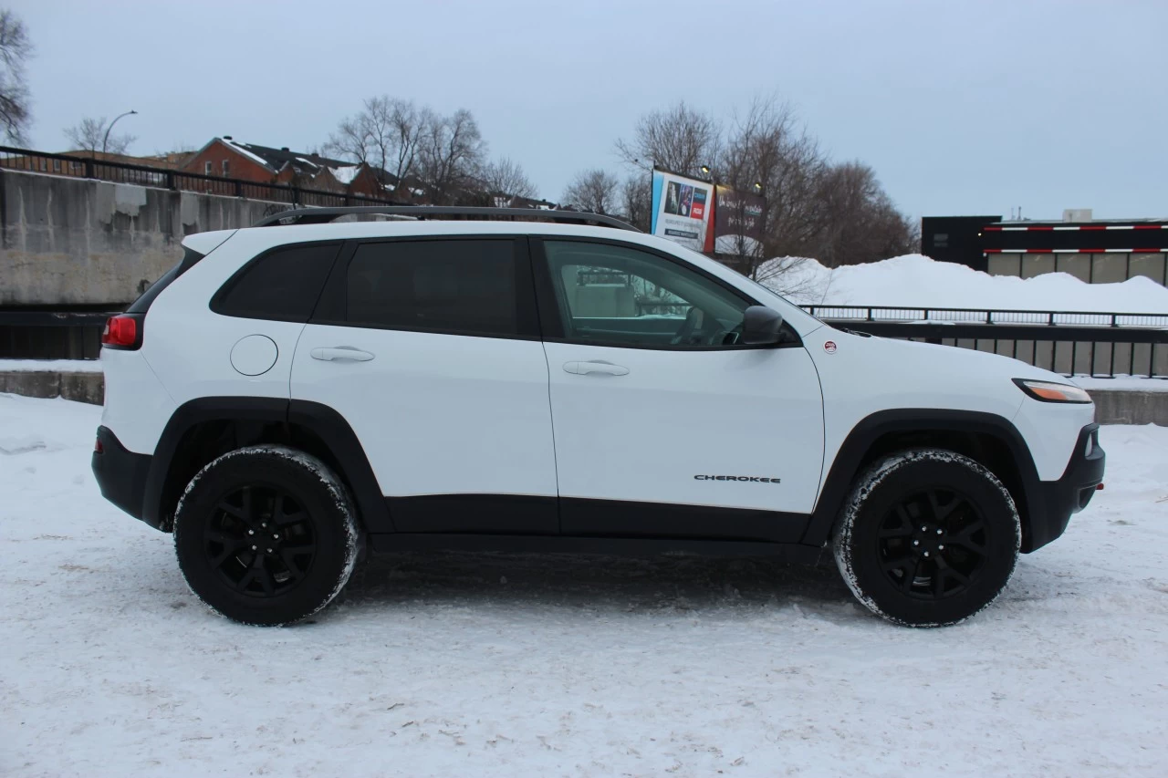 2016 Jeep Cherokee Trailhawk Image principale