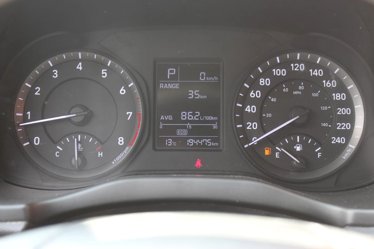 2021 Hyundai Kona Essential Main Image