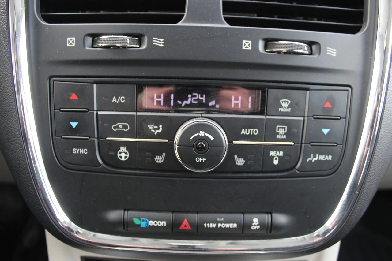 2016 Dodge Caravan Crew Image principale