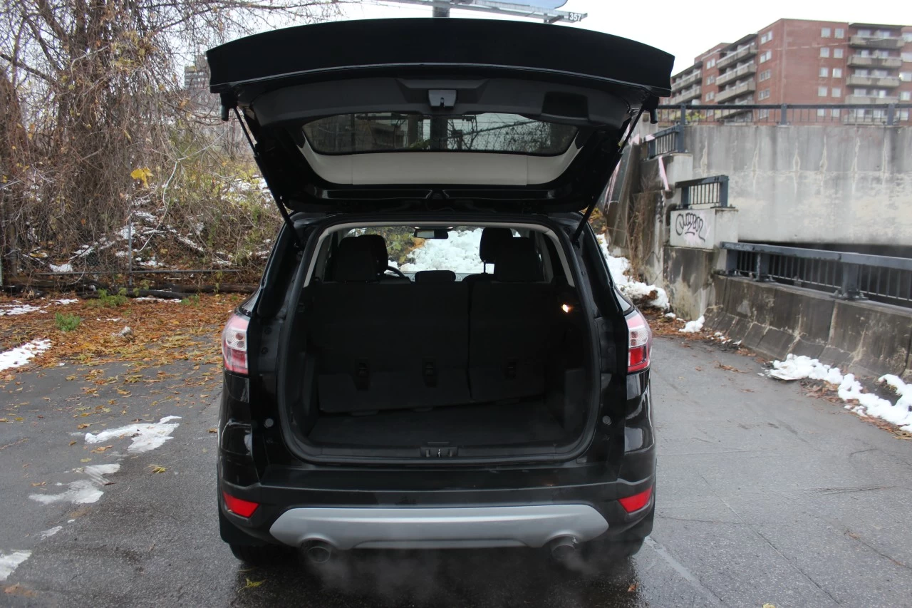 2018 Ford Escape SE Image principale