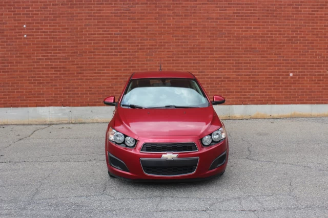 Chevrolet Sonic LS 2014