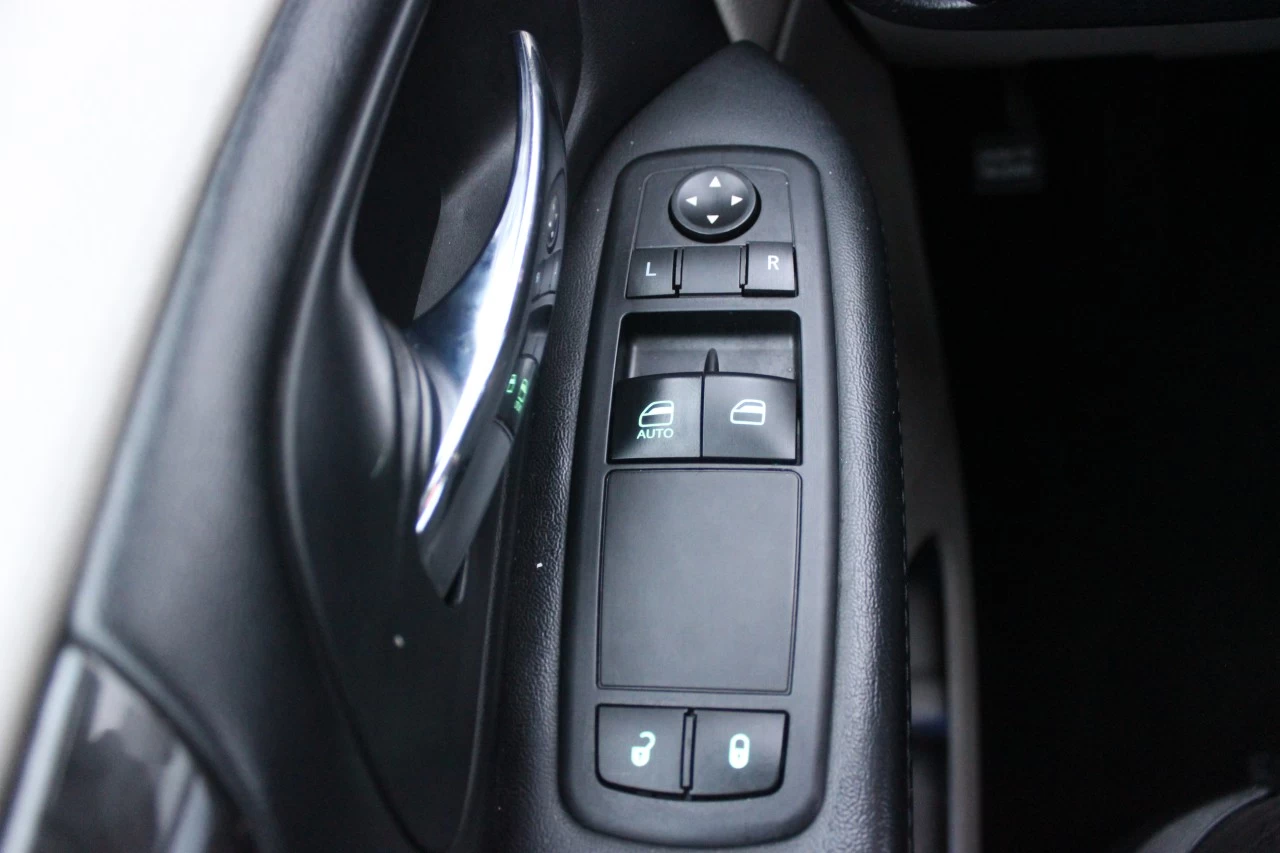 2016 Dodge Grand Caravan SXT Image principale