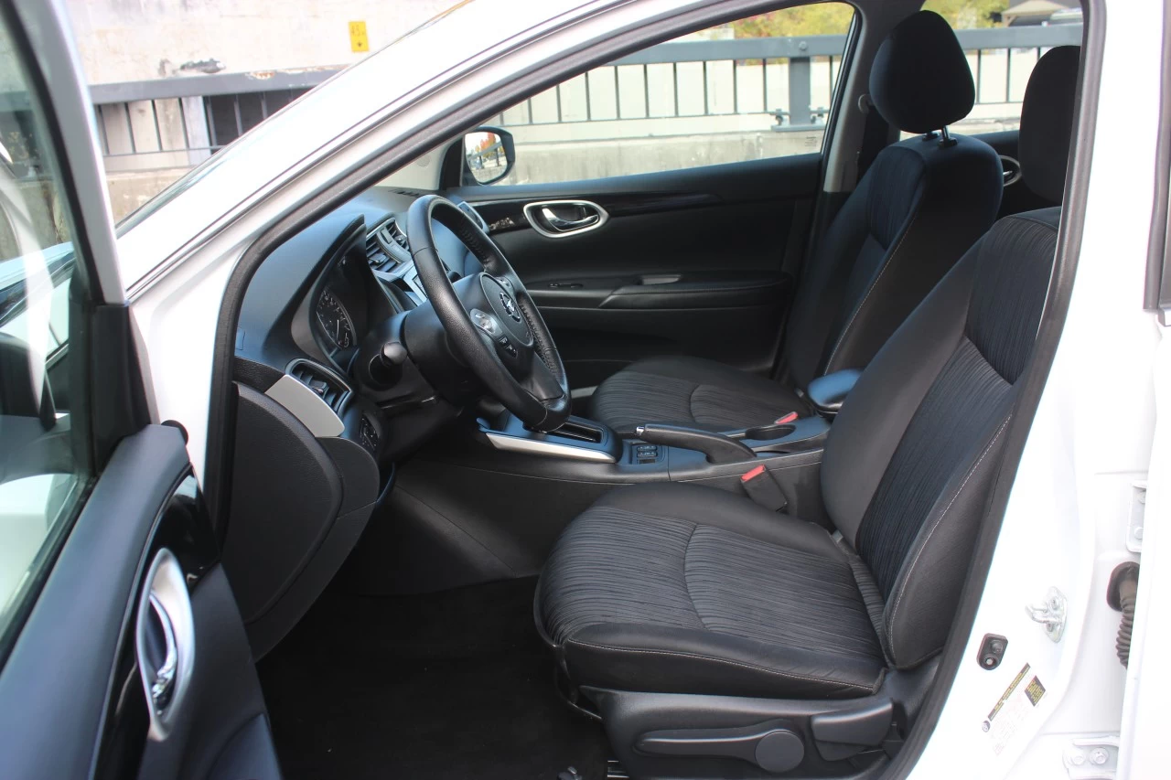 2019 Nissan Sentra SV Main Image