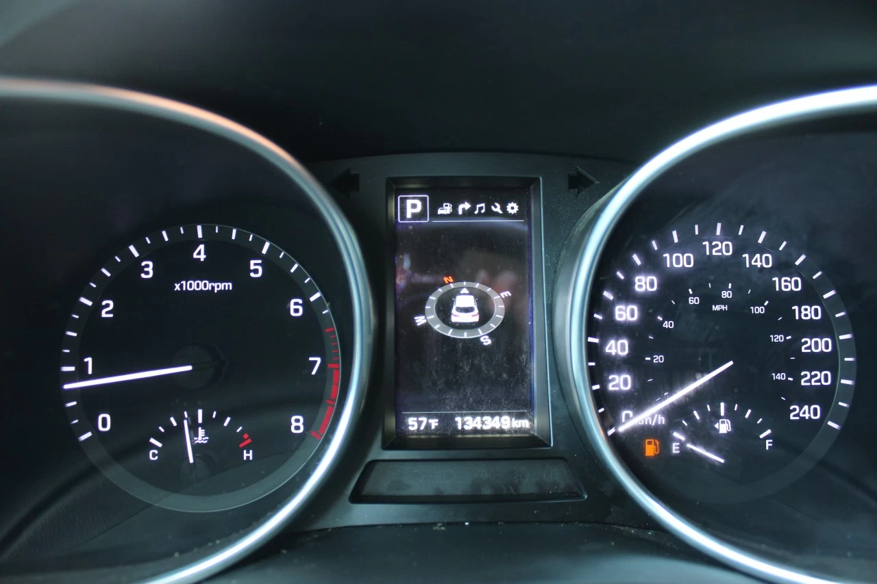 2017 Hyundai Santa Fe XL Limited Main Image