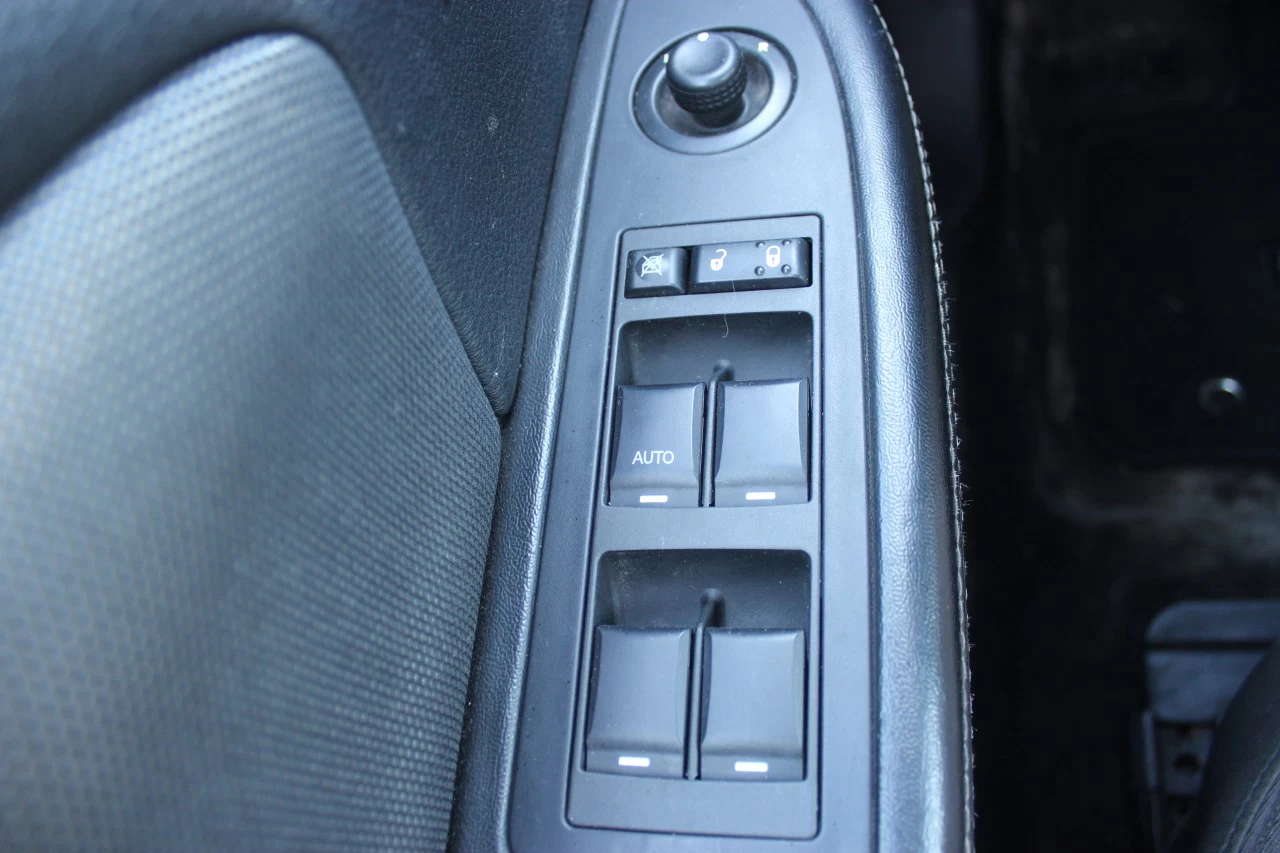 2013 Dodge Avenger 4dr Sdn Main Image