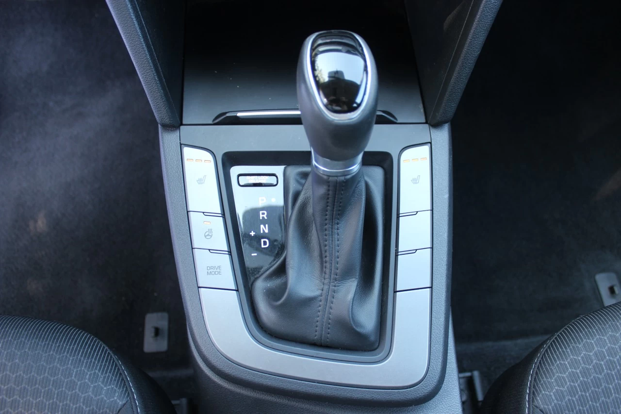 2017 Hyundai Elantra GL Main Image
