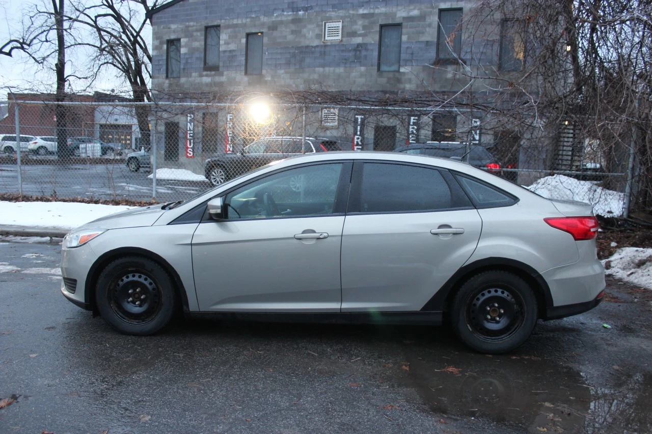 2016 Ford Focus SE Image principale
