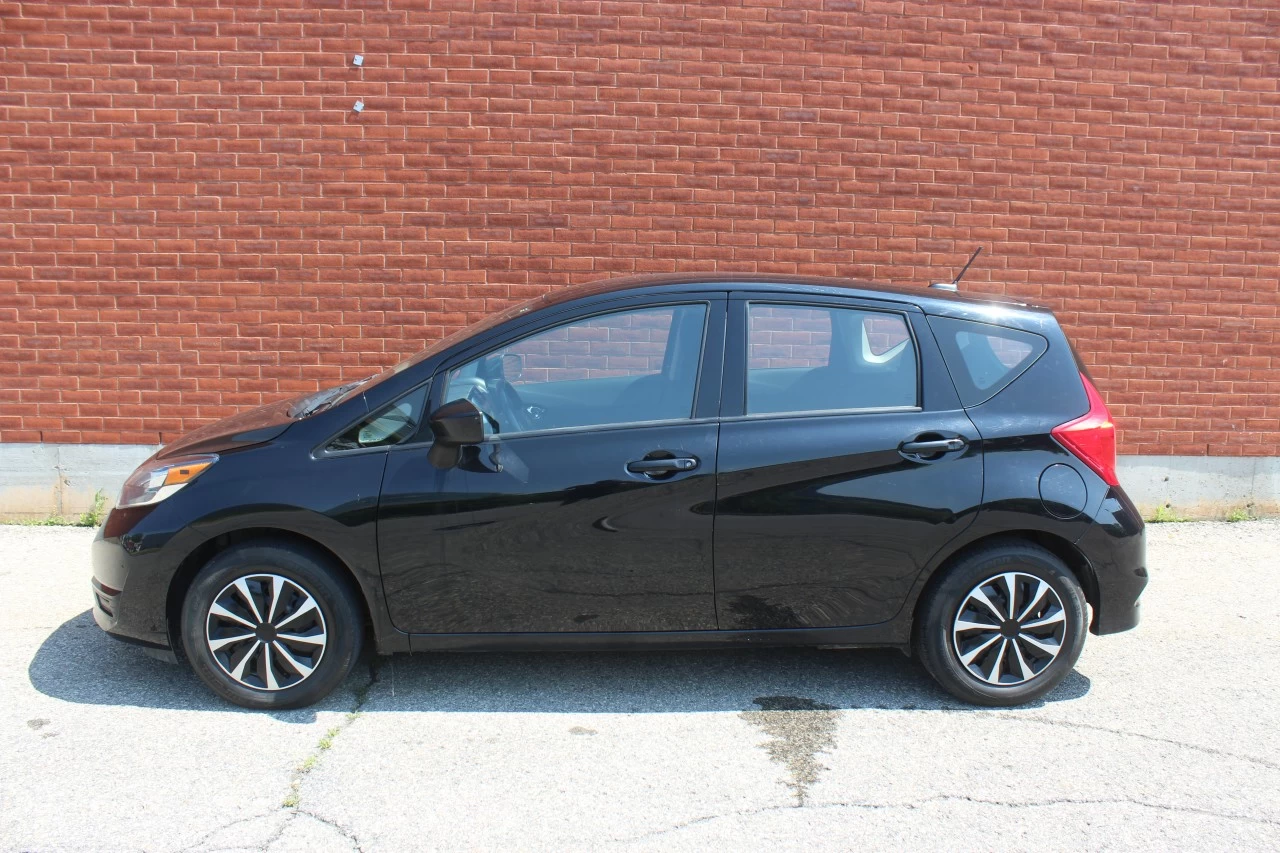 2017 Nissan Versa Note SV Image principale