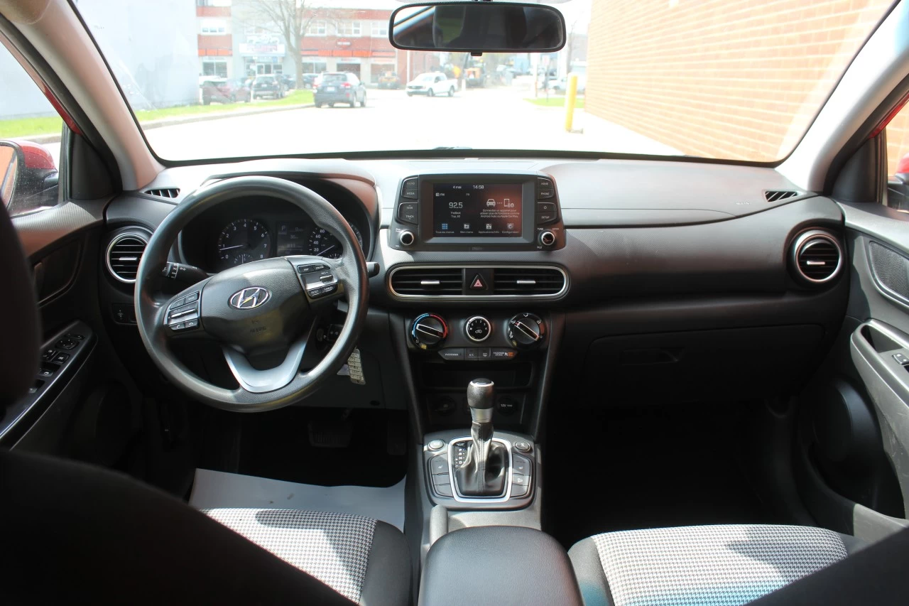2021 Hyundai Kona Essential Main Image