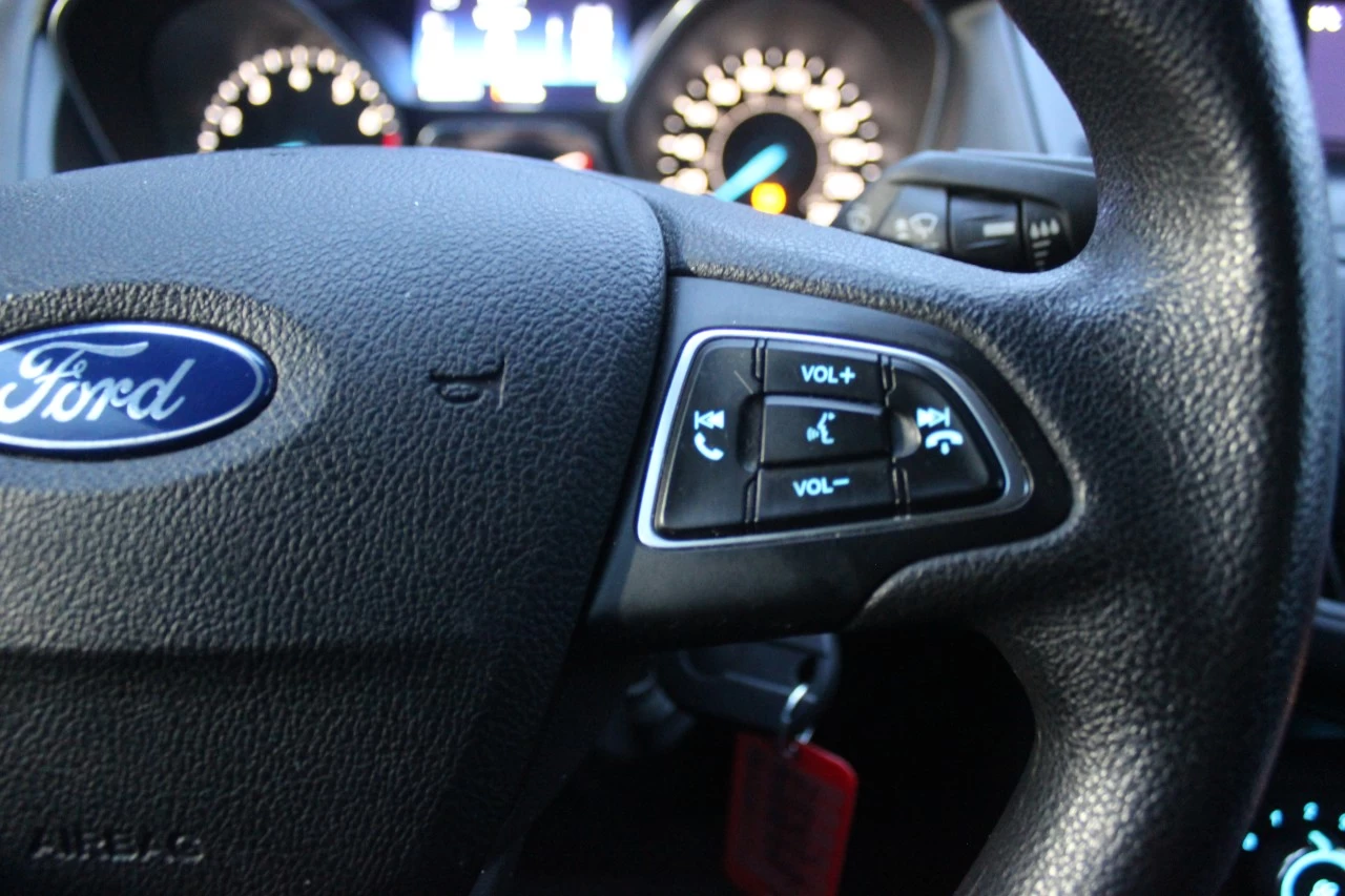 2016 Ford Focus SE Image principale