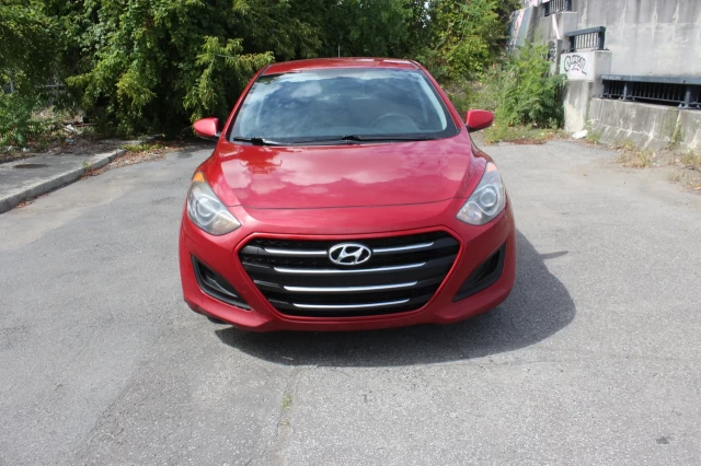 Hyundai Elantra GT GL 2016