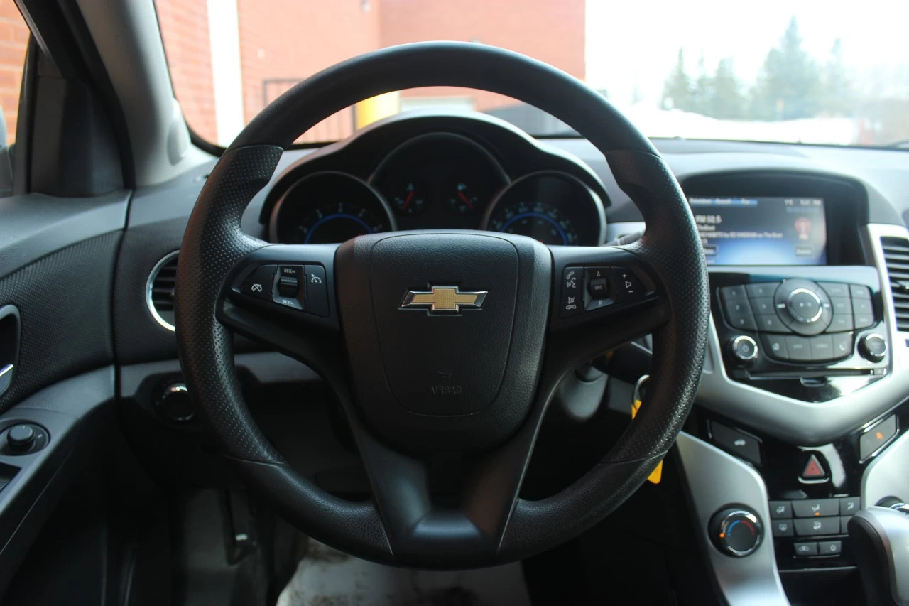 2016 Chevrolet Cruze LT Image principale