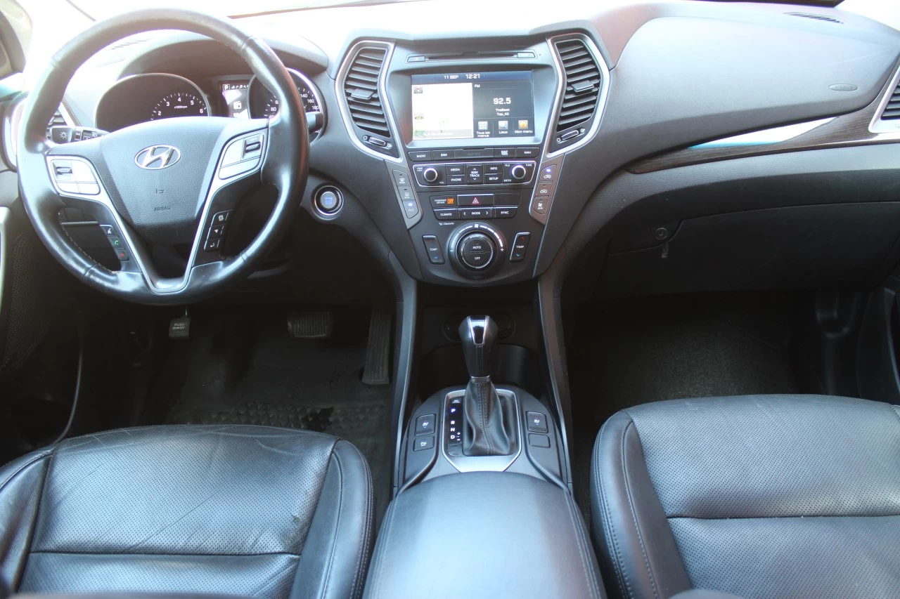 2017 Hyundai Santa Fe XL Limited Main Image