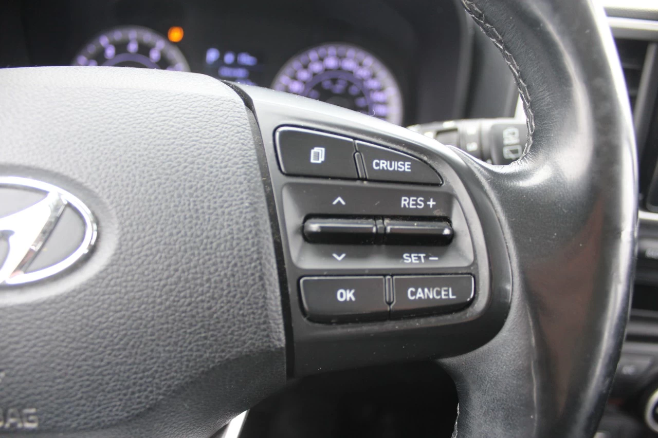 2020 Hyundai Venue Preferred Main Image