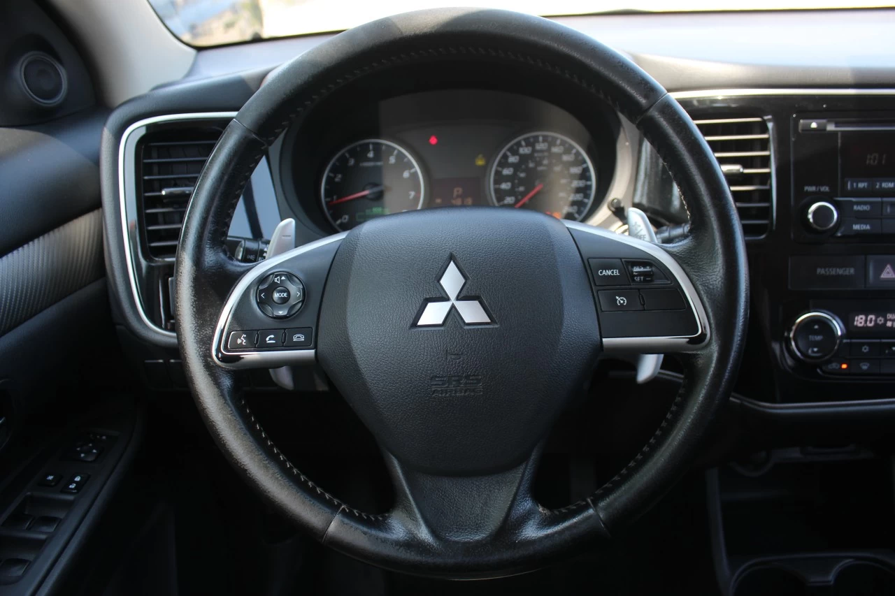 2014 Mitsubishi Outlander SE Image principale