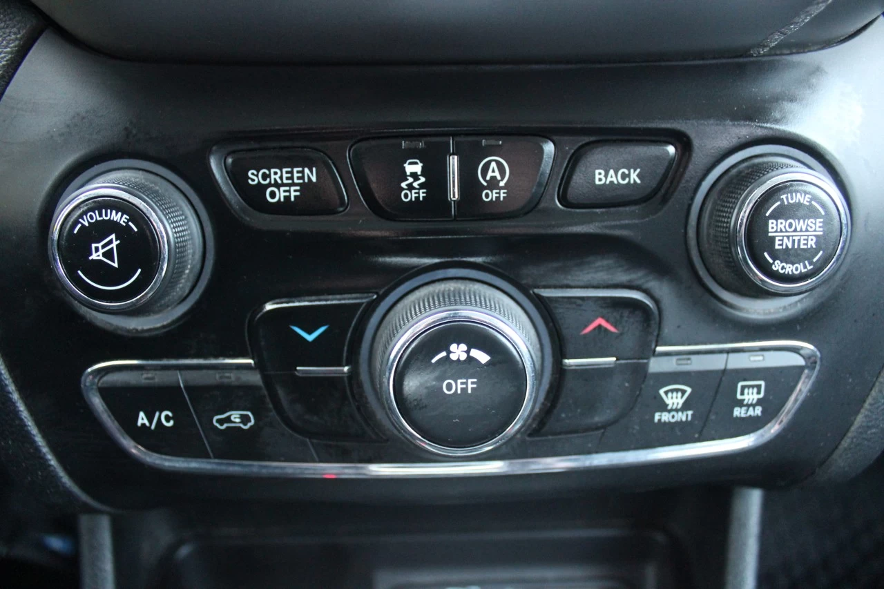 2016 Jeep Cherokee Trailhawk Image principale