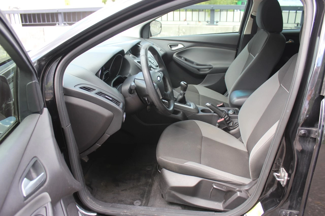 2013 Ford Focus SE Image principale