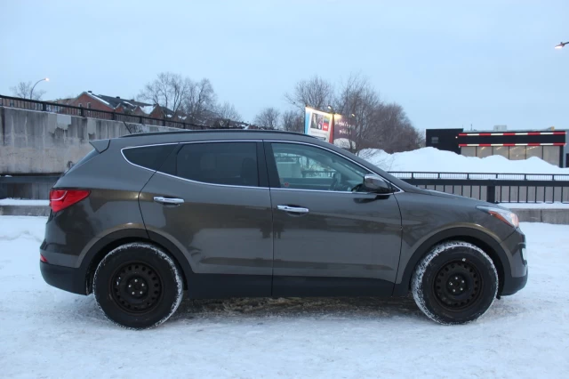 Hyundai Santa Fe SE 2013