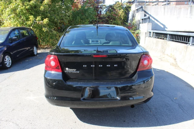 Dodge Avenger 4dr Sdn 2013